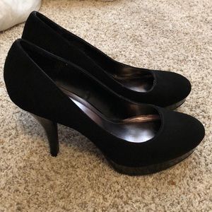 Unlisted by Kennith Cole Black Heels SIZE 9 MED